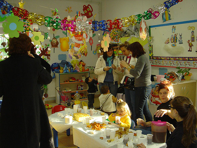 Fiesta de Navidad de la Escuela Infantil Carmen Bar - 5