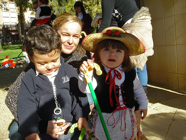Fiesta de Navidad de la Escuela Infantil Carmen Bar - 11