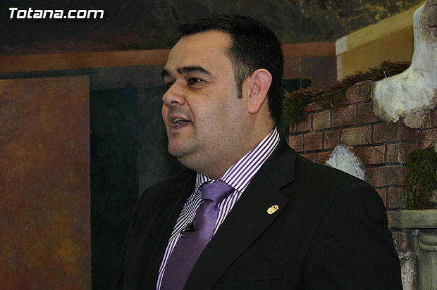 El alcalde, José Martínez Andreo, felicita la navidad al pueblo de Totana, Foto 2