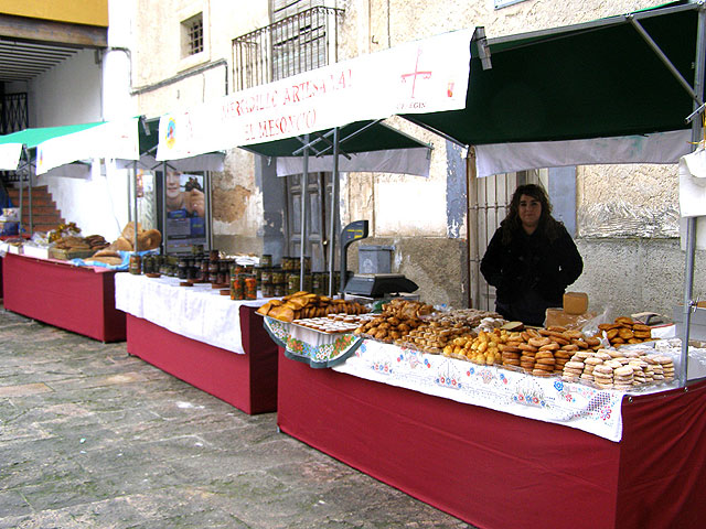 Los dulces navideños conquistan el mercadillo - 1, Foto 1