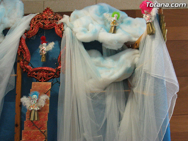 Los usuarios del Servicio de Apoyo Psicosocial realizan un innovador, creativo y original Beln de Navidad con materiales reciclados - 13