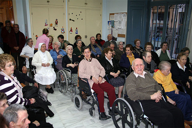 El Hospital celebra su fiesta de Navidad - 1, Foto 1
