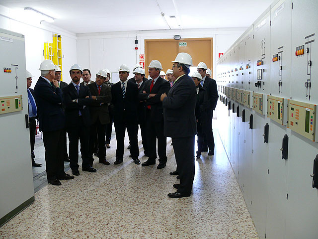 El alcalde de Jumilla,  el consejero de investigación y un representante de Iberdrola han inaugurado la nueva subestación - 2, Foto 2