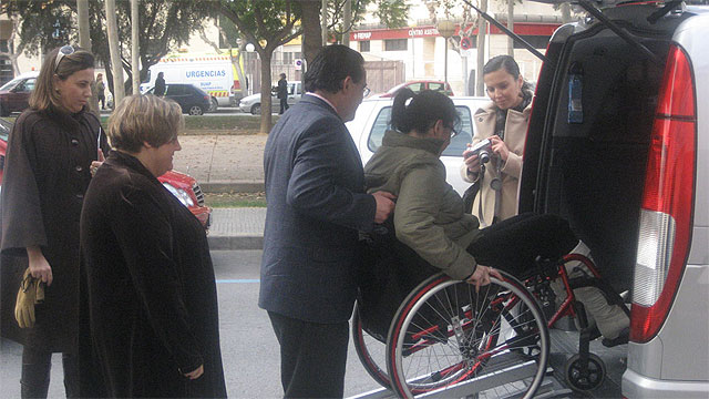 FAMDIF ha presentado sus nuevos vehículos adaptados - 2, Foto 2