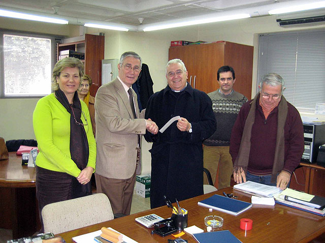 Las instituciones benéficas reciben 24.000 euros para atender a los más necesitados - 2, Foto 2