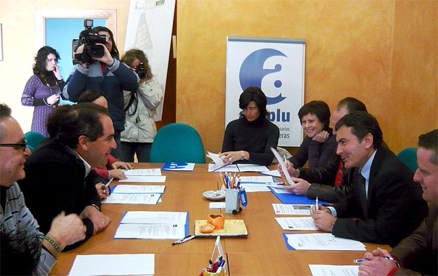 Saura insta a sindicatos, empresarios, políticos y administraciones a crear un frente común ante la crisis - 1, Foto 1