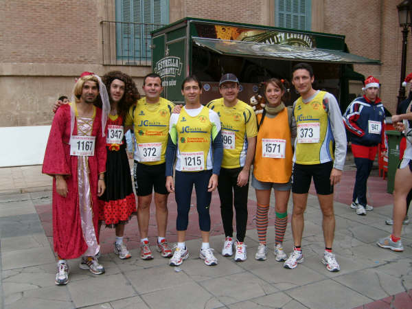 Atletas del Club Atletismo Totana participan en las San Silvestres de Vallecas, Murcia y Crevillente - 6