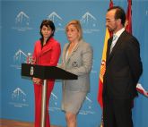 El Ejecutivo transfiere al Servicio Murciano de Salud los 1.740 millones de euros previstos en los presupuestos regionales para este año