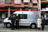 CajaMurcia entrega el vehculo adaptado para personas con problemas de movilidad