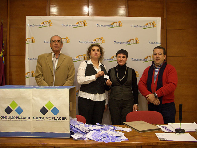 La Sala de Prensa de Casa Grande ha vivido una jornada inusual durante la celebración del sorteo de un cheque valorado en 3.000 euros organizado por la Asociación de Empresarios de Santomera –AES- - 1, Foto 1
