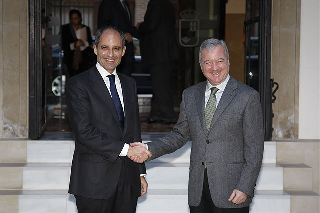 Valcárcel y Camps piden a Zapatero que “no se esconda” y asuma la incertidumbre que ha creado con el trasvase Tajo-Segura - 1, Foto 1