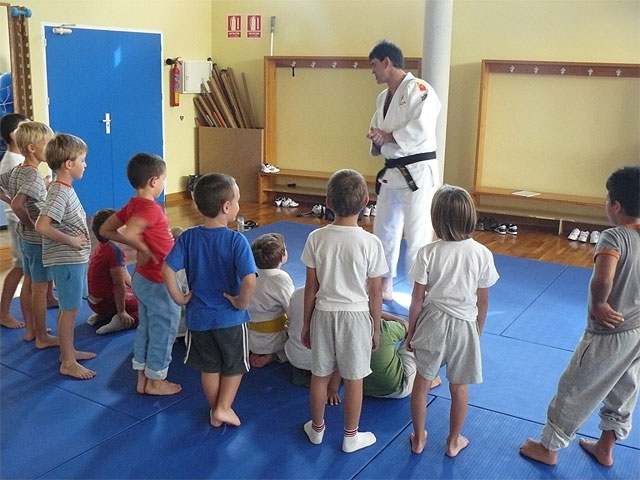 La Escuela Deportiva Municipal de Judo, ofertada por la Concejalía de Deportes, cuenta actualmente con cerca de veinte alumnos, Foto 3
