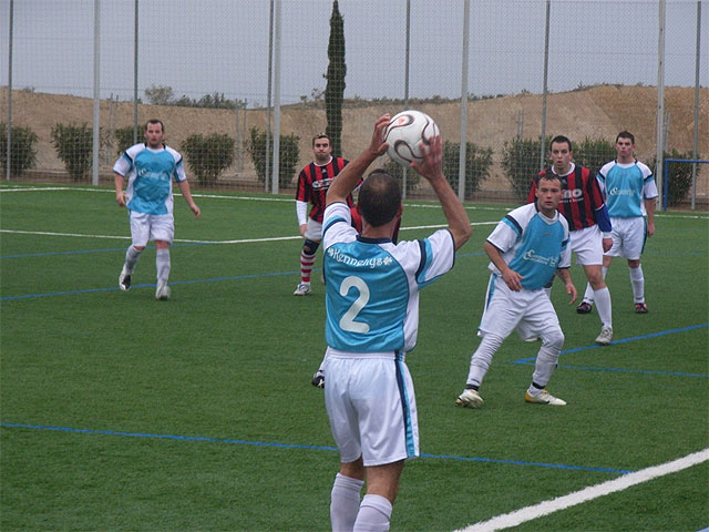 La decimotercera jornada de la Liga de Fútbol Aficionado Juega limpio estuvo marcada por las importantes victorias de Los Pachuchos y Peña Madridista La Décima, Foto 3