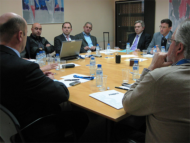 Universidades, Empresa e Investigación renueva el convenio de colaboración con la Asociación Murciana de Logística - 1, Foto 1