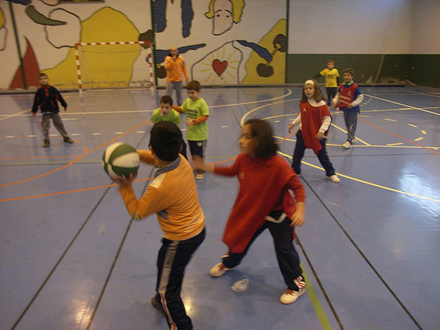 La Concejala de Deportes organiz una jornada de Minibasket Prebenjamn - 3