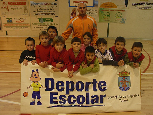 La Concejala de Deportes organiz una jornada de Minibasket Prebenjamn - 4