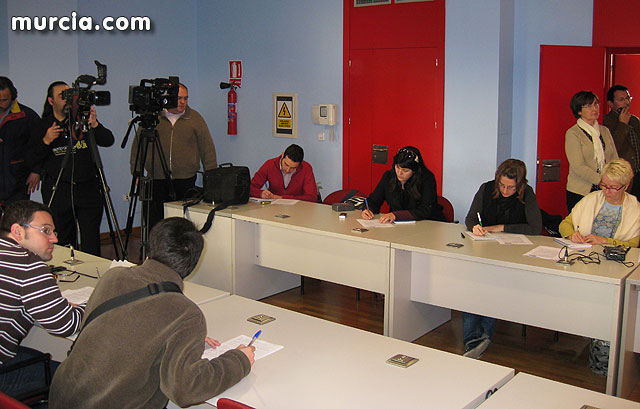 Los socialistas se preguntan por qué Valcárcel da trato de favor al alcalde de Totana, Foto 3