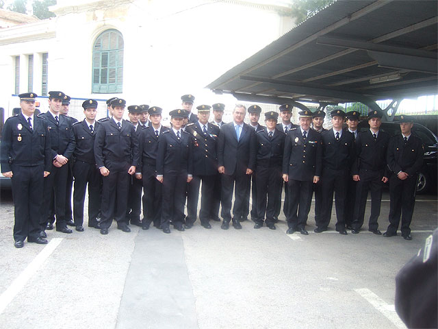 El delegado del Gobierno presenta 20 nuevos agentes en prácticas del Cuerpo Nacional de Policía en Cartagena - 1, Foto 1