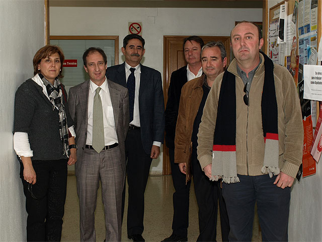 El director general de Empleo visitó hoy el Taller de Empleo de Ceutí - 1, Foto 1