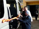 Presentado el nuevo vehículo adaptado para el transporte de residentes de la Residencia Ntra. Sra. de Fátima de Molina de Segura