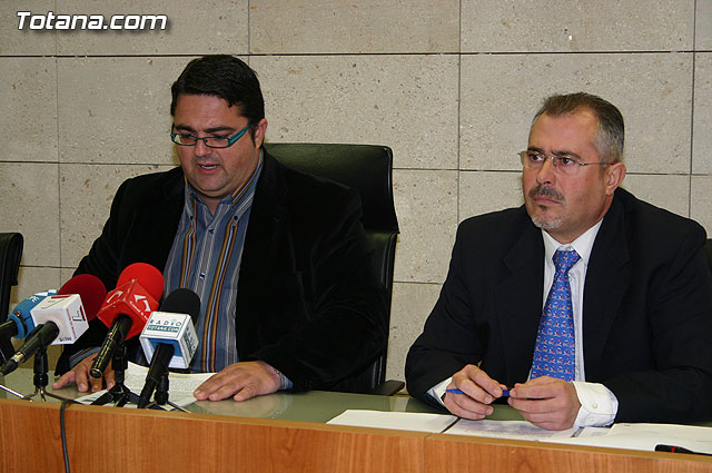 Cerca de cuarenta personas se benefician del Proyecto de Trabajos en beneficio de la Comunidad, Foto 1