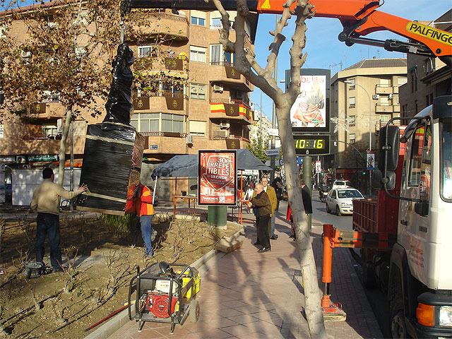 Los vecinos de San Antón entregan mañana al Alcalde el título de ‘Vecino Adoptivo’ por su decisivo apoyo al progreso y desarrollo del barrio - 1, Foto 1