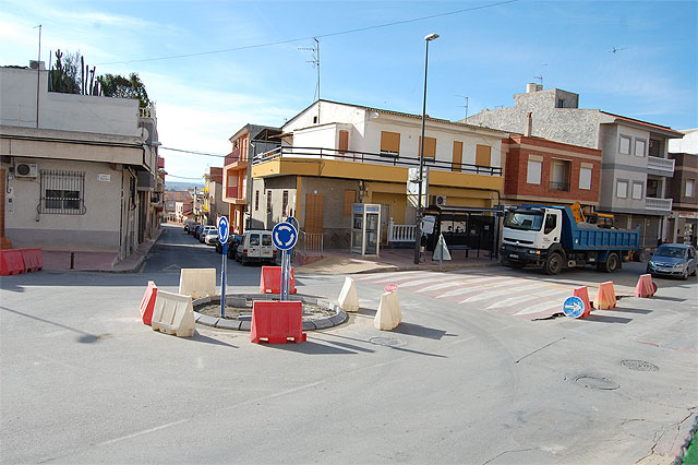 Comienzan las obras de la glorieta de la avenida de la Constitución de Lorquí - 1, Foto 1
