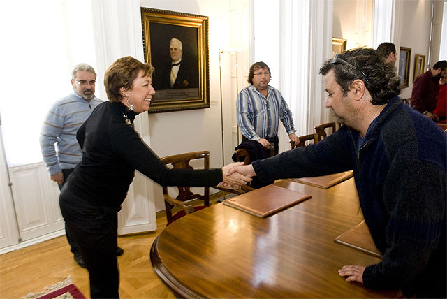 La alcaldesa recibe a los trabajadores de Zincsa - 2, Foto 2