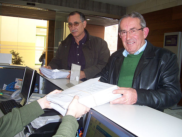 La plataforma presenta cerca de 800 alegaciones al trazado del AVE, Foto 1