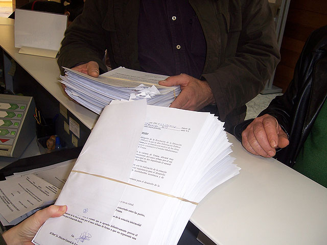 La plataforma presenta cerca de 800 alegaciones al trazado del AVE, Foto 2