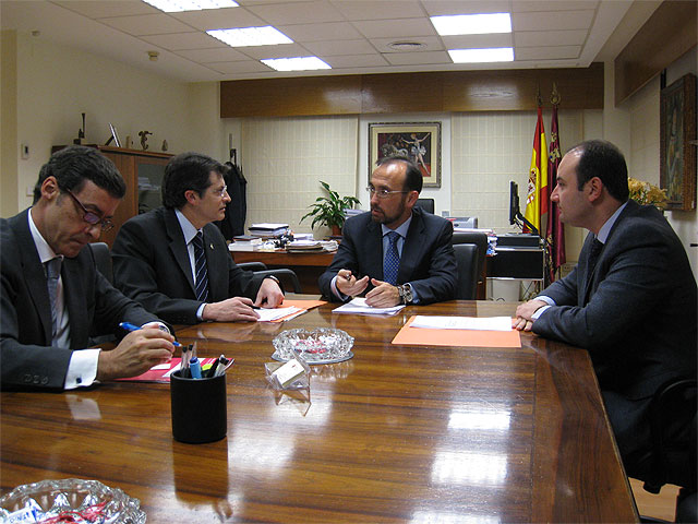 La Consejería y el Ayuntamiento de Lorca fomentan la ordenación del suelo industrial para la implantación de nuevas empresas - 1, Foto 1