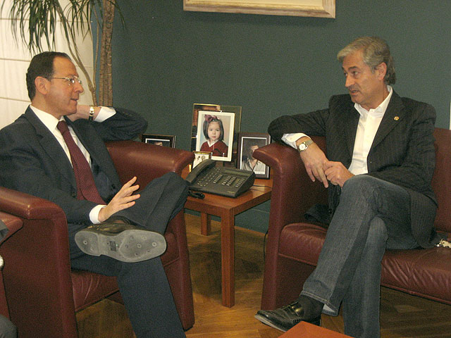 El Alcalde y el Presidente del Club de Tenis acuerdan potenciar la colaboración a través de las escuelas deportivas - 2, Foto 2