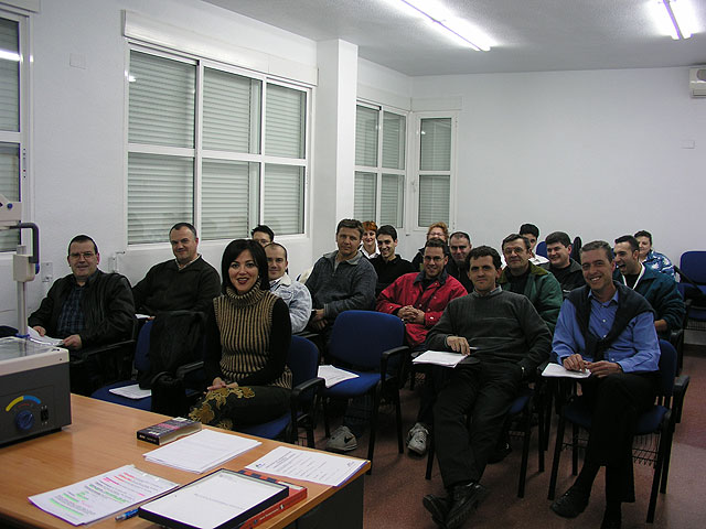 La programación del Centro de Desarrollo Local de Santomera para 2009 ofertará un total de 210 plazas distribuidas en catorce cursos formativos de carácter gratuito - 2, Foto 2