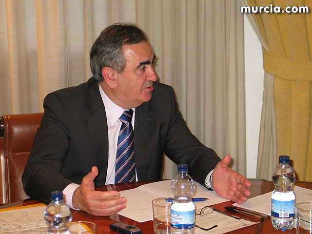 Gonzlez Tovar recibe a empresarios de Totana para tratar asuntos relacionados con el AVE - 10