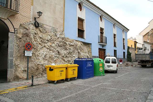 Los contenedores de la Plaza del Castillo y Atrio del Convento empiezan a soterrarse - 1, Foto 1