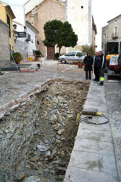 Los contenedores de la Plaza del Castillo y Atrio del Convento empiezan a soterrarse - 2, Foto 2