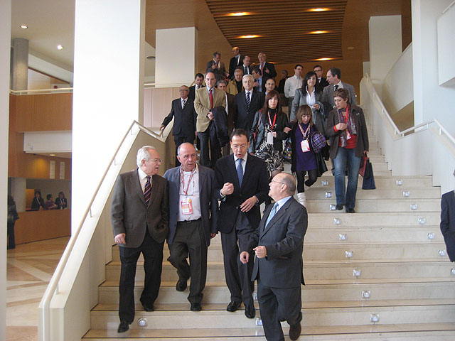 El Alcalde hace un llamamiento al diálogo y a la concertación social para afrontar la crisis - 2, Foto 2