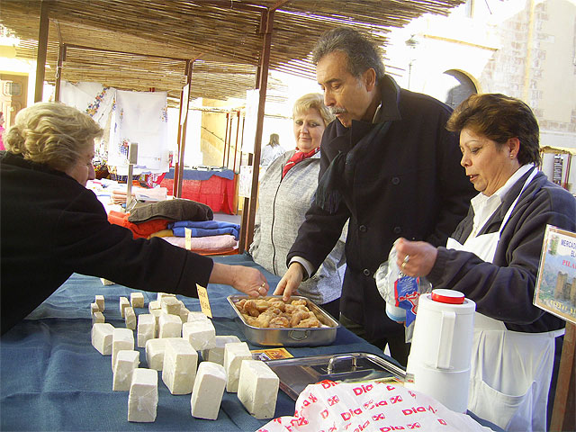 Pedro Cano inaugura el primer mercadillo artesanal del año - 2, Foto 2