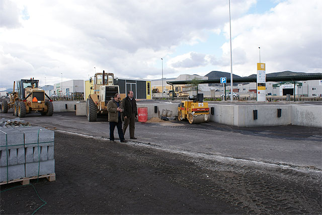 El alcalde de Puerto Lumbreras y el concejal de Medioambiente visitan las obras del Ecoparque - 1, Foto 1