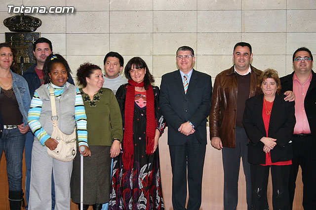 Presentan un curso de habilidades sociales en el que 13 personas se formarn para facilitar su insercin sociolaboral - 7