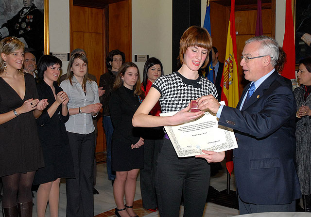 La Universidad de Murcia ofreció un homenaje a los quince estudiantes Premios Nacionales Fin de Carrera - 3, Foto 3