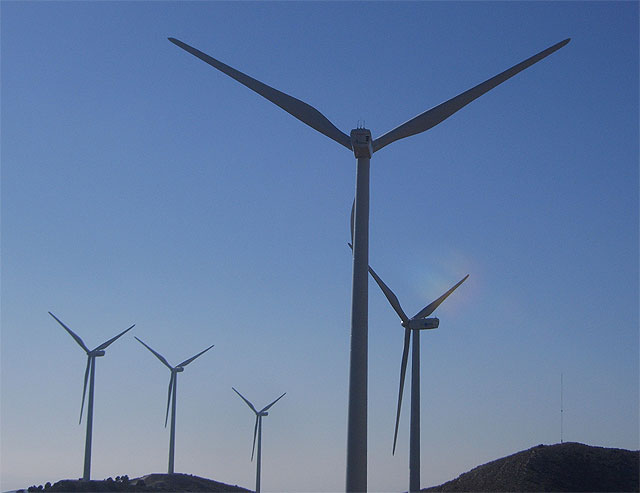 Autorizado un nuevo parque eólico en la loma de La Tella con 33 aerogeneradores que generarán 49,5 megavatios - 1, Foto 1