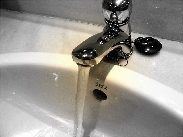 La bonificación del recibo agua alcanzará a pensionistas y familias numerosas que residan en comunidades con contador único - 1, Foto 1