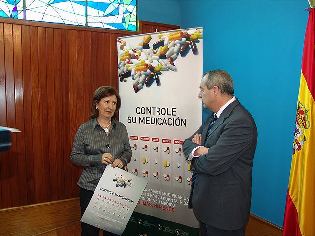 110.000 murcianos toman a diario más de cinco medicamentos y unos 3.000 alcanzan los 15 - 1, Foto 1