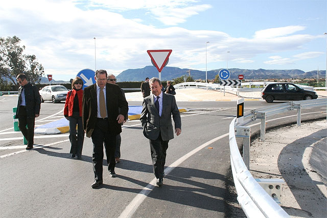 Obras Públicas elimina un Tramo de Concentración de Accidentes con una nueva rotonda en la intersección de la pedanía cartagenera de La Guía - 1, Foto 1
