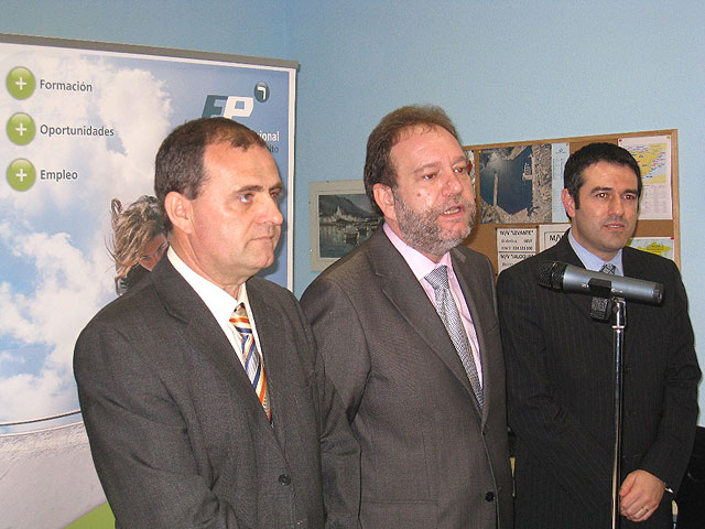 Dos simuladores de última generación mejoran la formación profesional de los alumnos del IES Bastarreche - 2, Foto 2