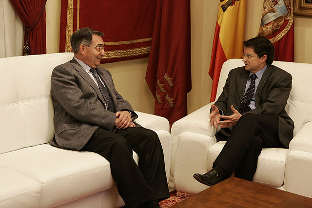 El Defensor del Pueblo se compromete a aproximar la Institución a los ciudadanos de Lorca - 1, Foto 1