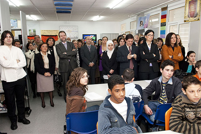 El IES Mediterráneo estrena biblioteca - 4, Foto 4