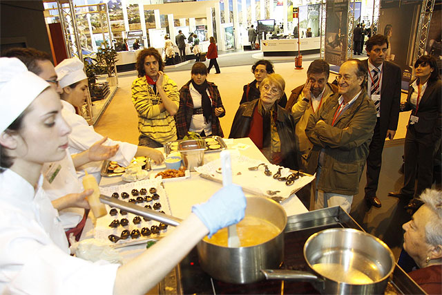 El Gobierno regional presenta la primera Web TV dedicada exclusivamente al sector turstico - 1