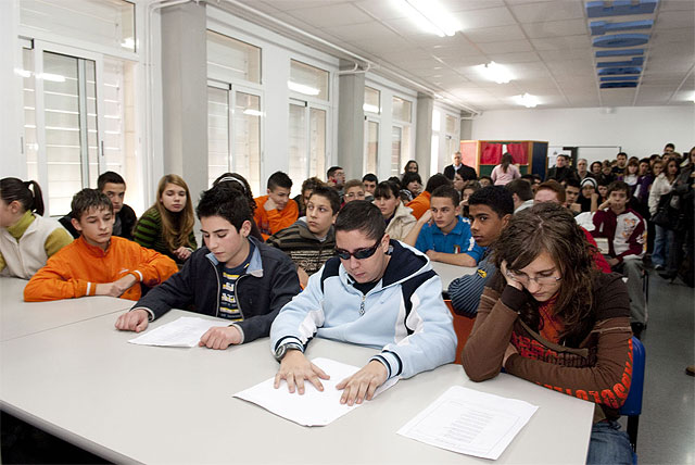 El IES Mediterrneo estrena biblioteca - 1